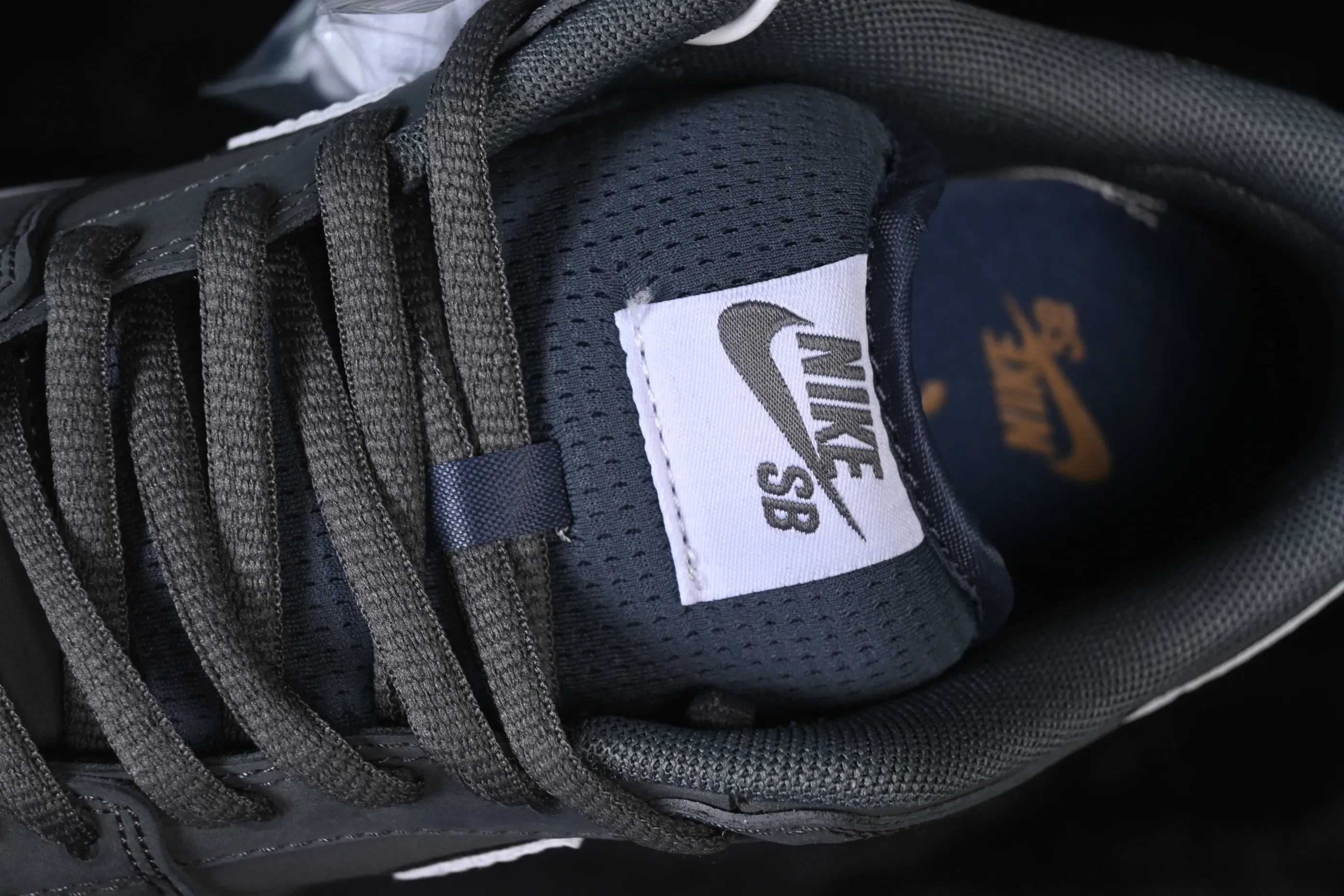 All categories Nk SB Dunk series Nk SB Dunk Low low-top sneakers Nike SB Dunk Low suede gray raw rubber SB low-top casual sneakers FZ1287-300